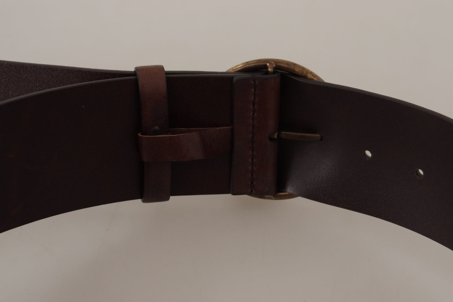 Dolce & Gabbana Elegant Leather Belt with Engraved Buckle - KALAJ