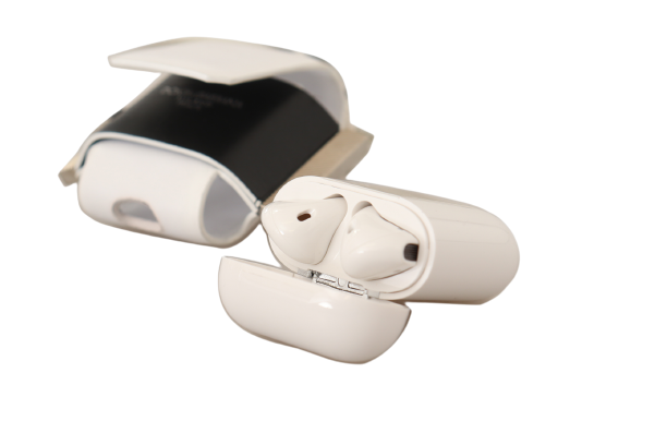 Dolce & Gabbana Chic Leather Airpods Case in Monochrome - KALAJ