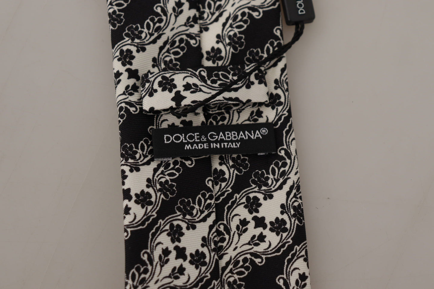 Dolce & Gabbana Elegant Floral Print Silk Bow Tie - KALAJ