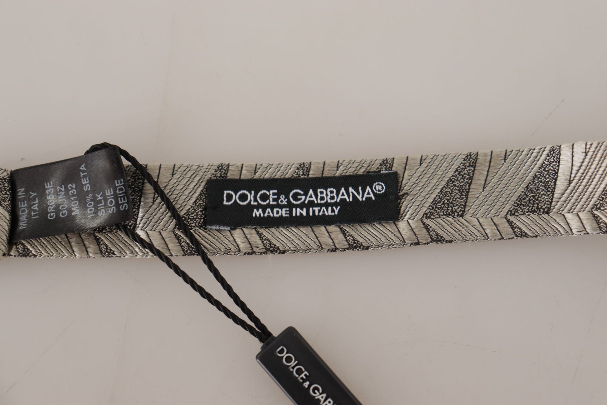 Dolce & Gabbana Elegant Silk Grey Bow Tie - KALAJ