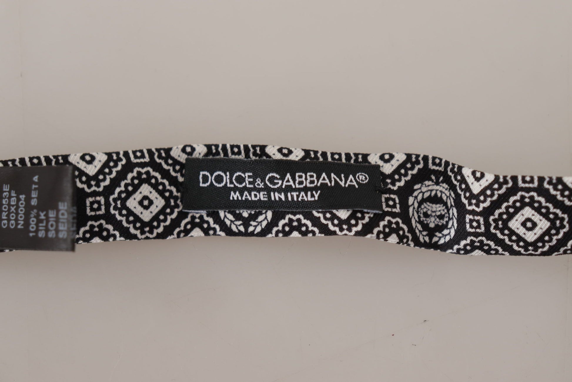 Dolce & Gabbana Elegant Silk Black Bow Tie - KALAJ