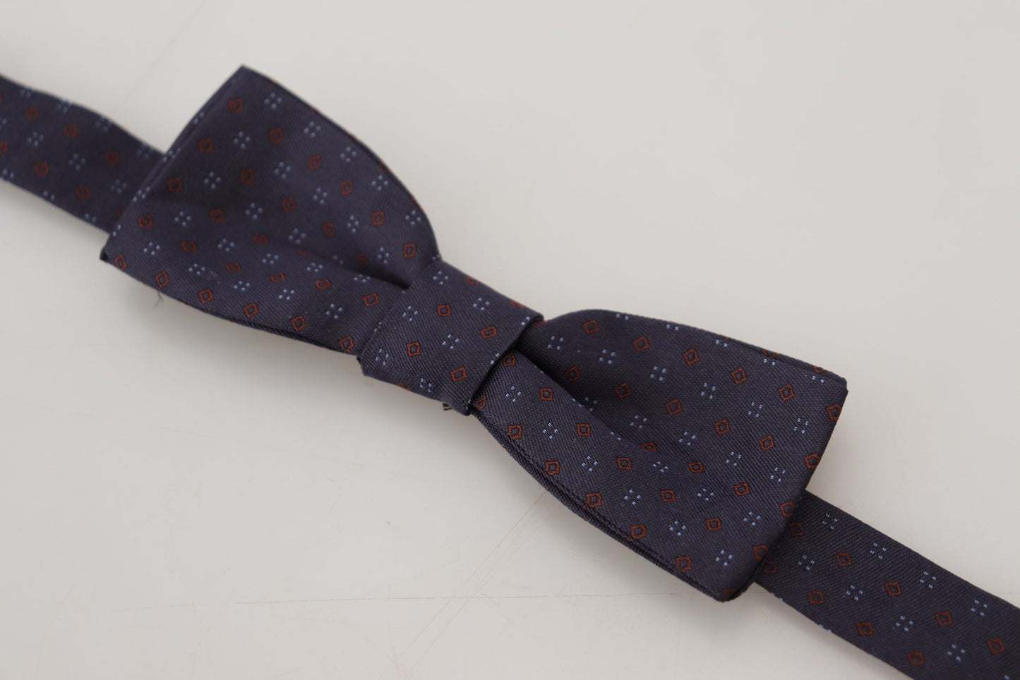 Dolce & Gabbana Elegant Silk Patterned Bow Tie - KALAJ