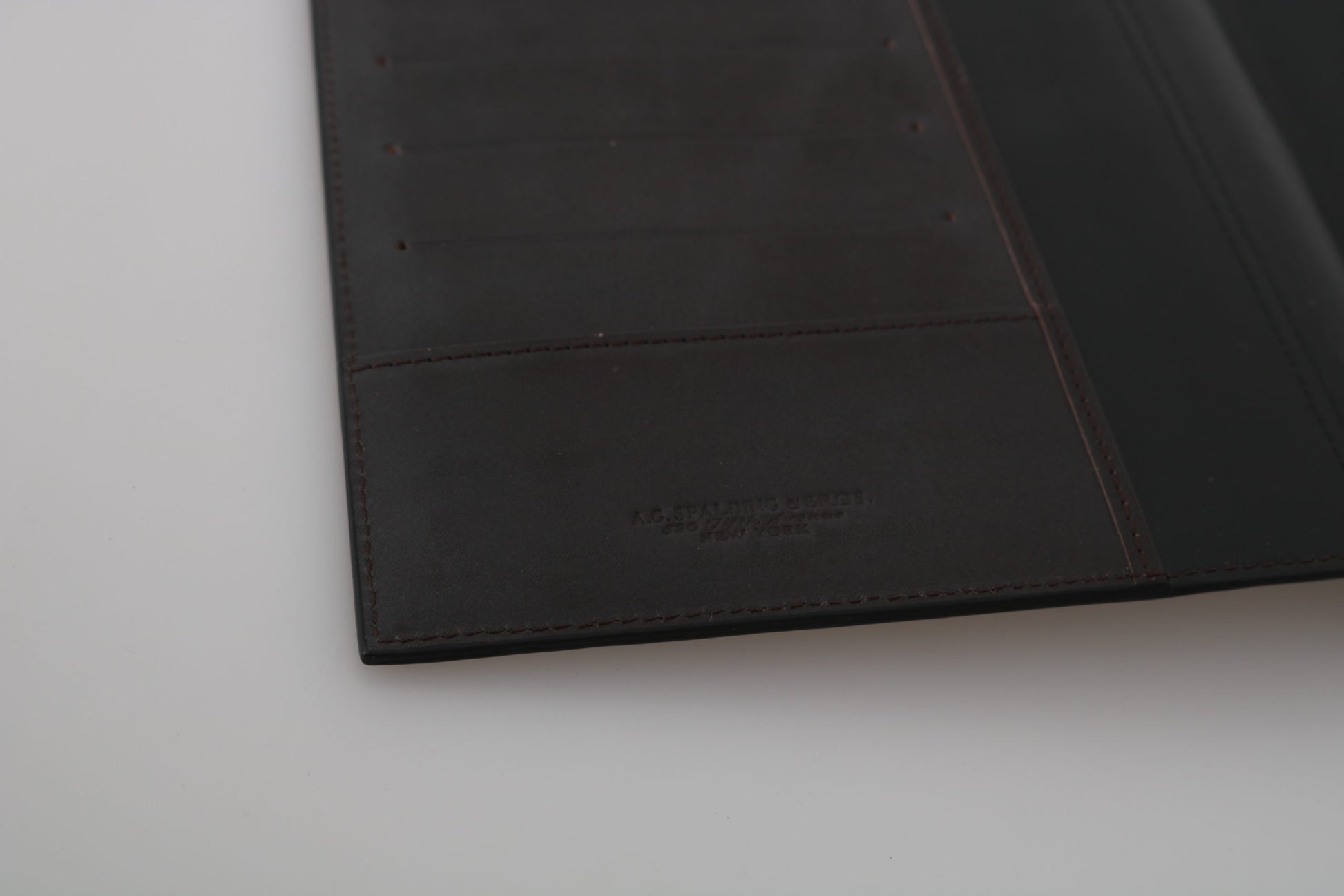 A.G. Spalding & Bros Elegant Leather Passport Wallet - Sleek Travel Essential - KALAJ