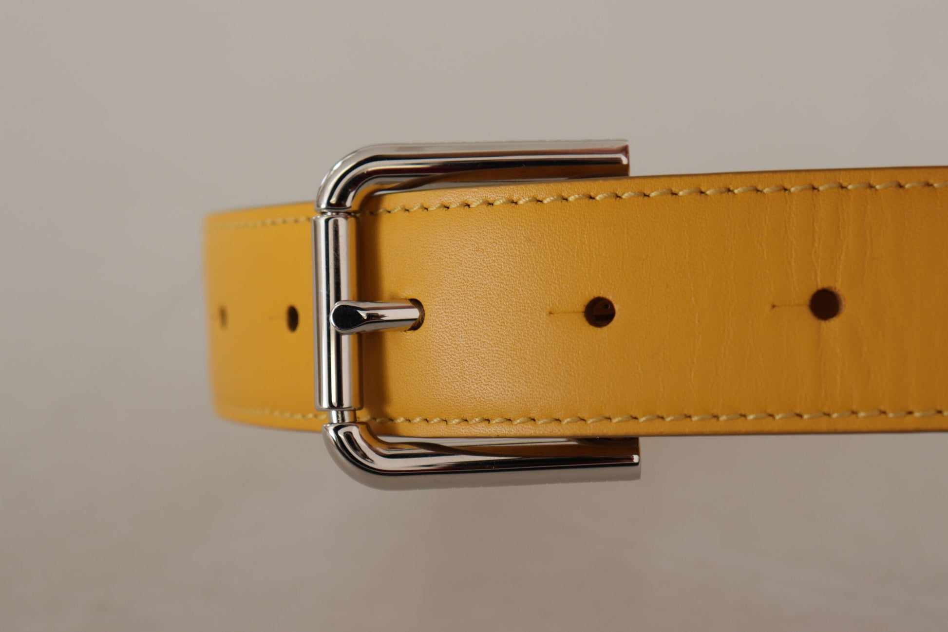 Dolce & Gabbana Elegant Leather Belt in Sunshine Yellow - KALAJ