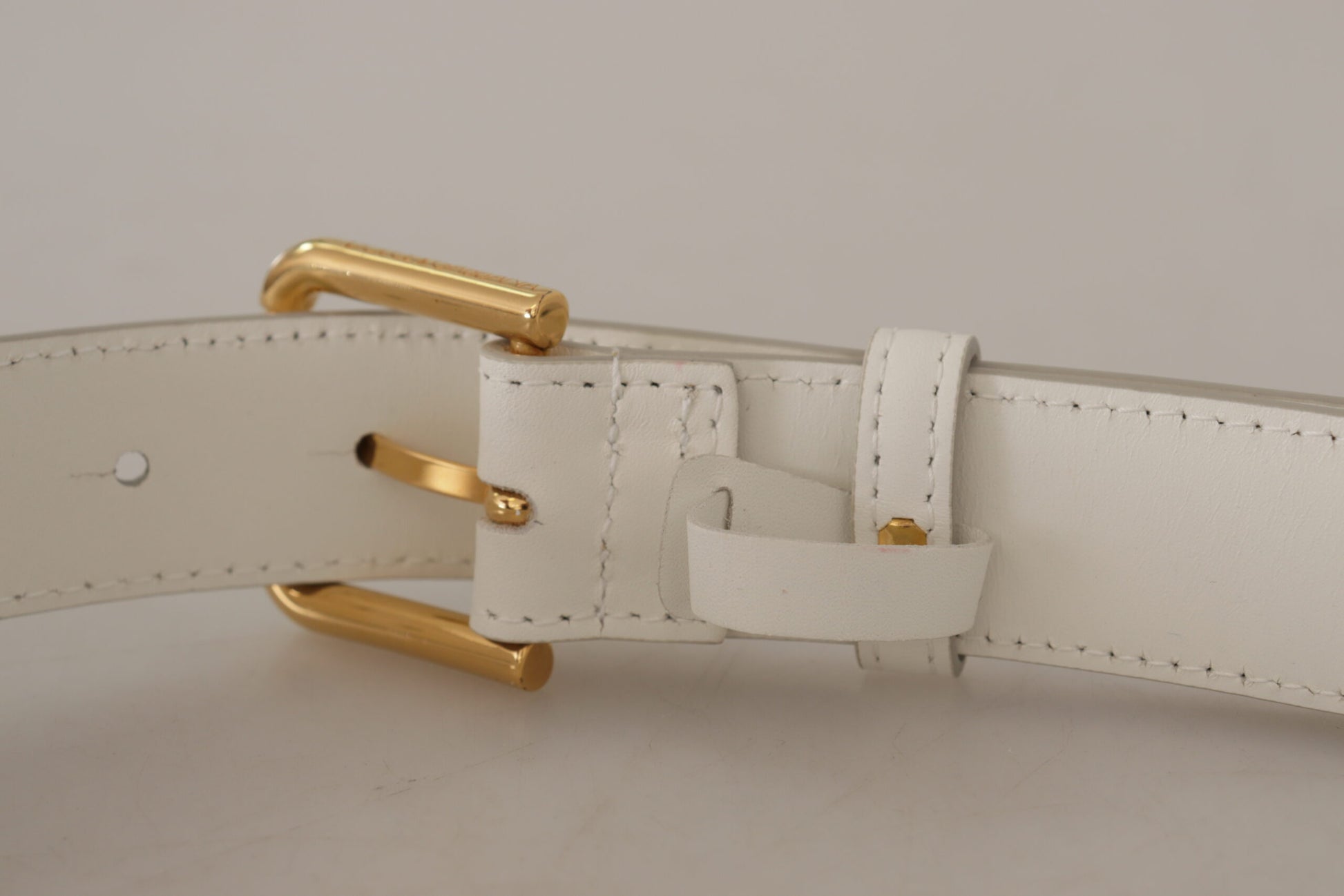 Dolce & Gabbana Chic White Leather Belt with Gold Engraved Buckle - KALAJ