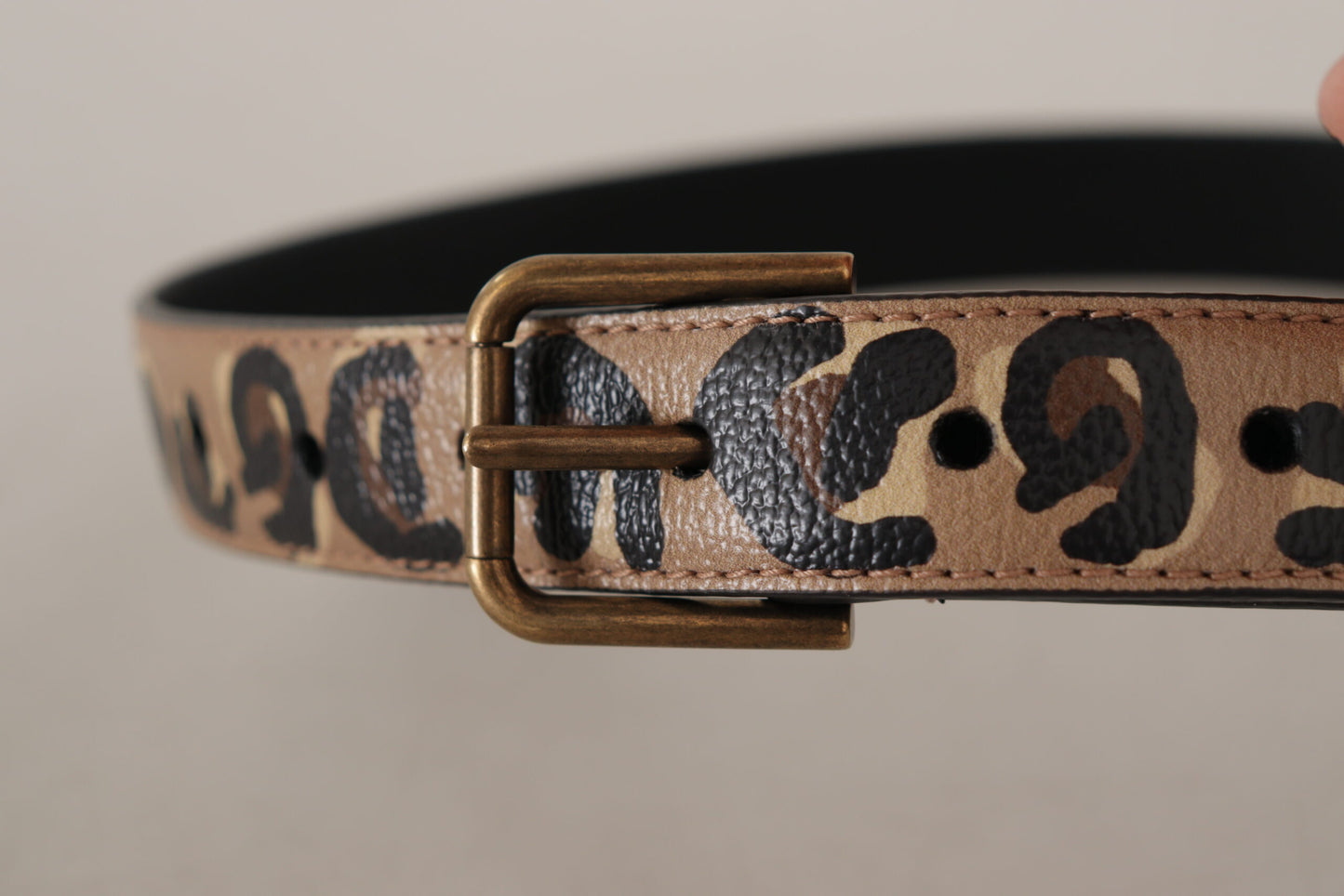 Dolce & Gabbana Elegant Leather Engraved Buckle Belt - KALAJ