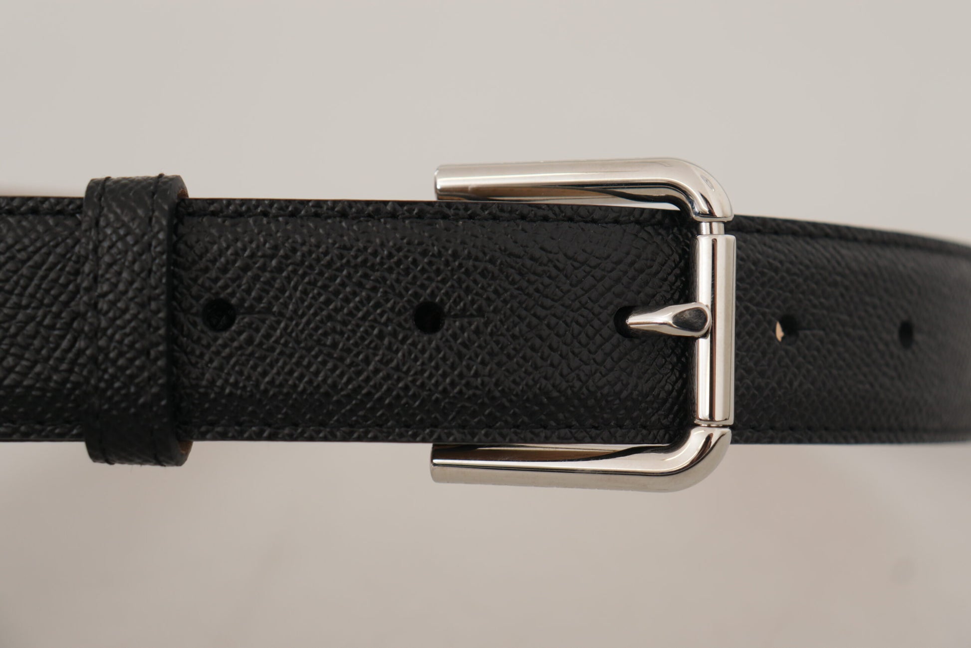 Dolce & Gabbana Sleek Black Authentic Leather Belt - KALAJ