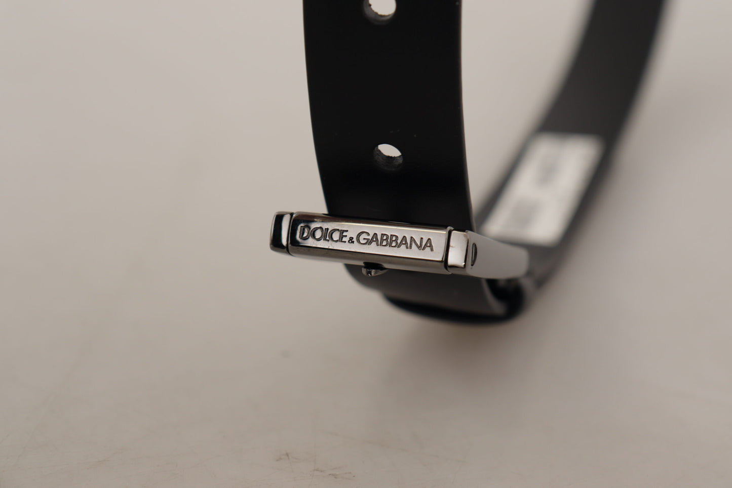 Dolce & Gabbana Elegant Black Leather Belt with Metal Buckle - KALAJ