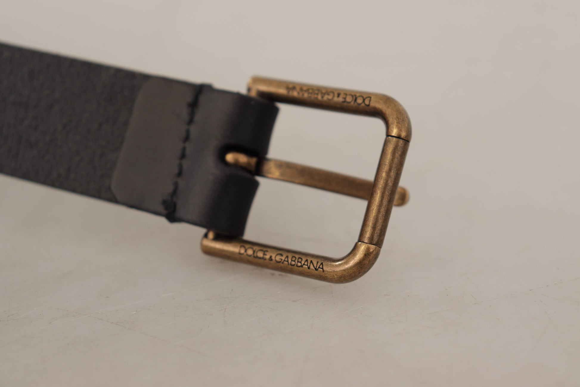 Dolce & Gabbana Elegant Black Leather Belt with Metal Buckle - KALAJ