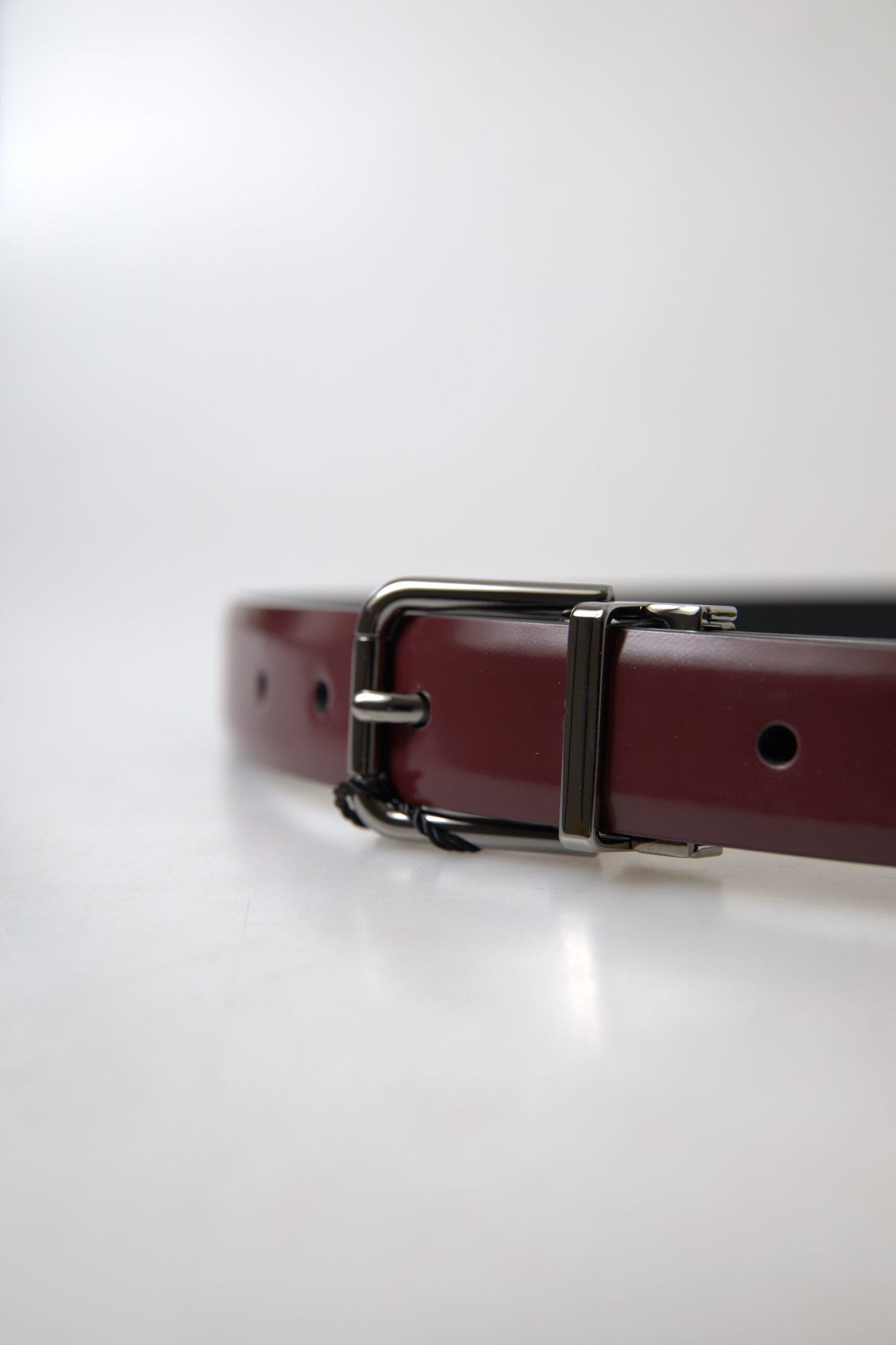 Dolce & Gabbana Elegant Bordeaux Leather Belt with Metal Buckle - KALAJ