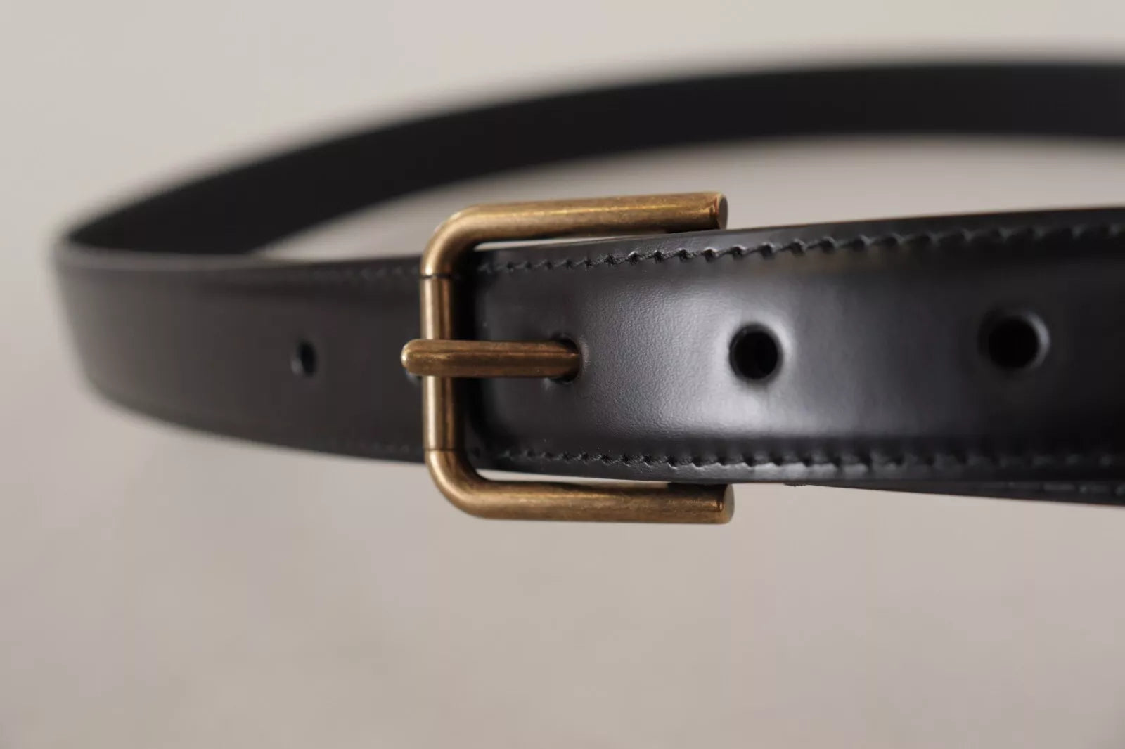 Dolce & Gabbana Black Classic Calf Leather Vintage Metal Buckle Belt - KALAJ